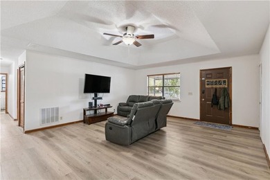 Recently updated to include new vinyl plank flooring and paint! - photo 5
