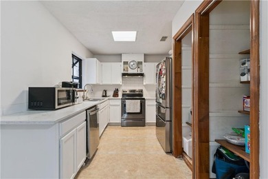 Recently updated to include new vinyl plank flooring and paint! - photo 8
