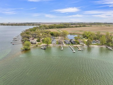 Come check out your sweet Big Spirit Lake getaway! This home is - photo 6