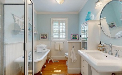 ***New Roof*** Welcome to your dream coastal retreat just 2.5 - photo 10