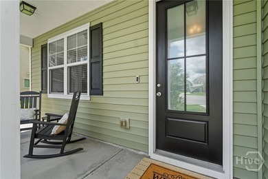Cul-de-sac location. Private wooded backyard. Main-level guest - photo 5