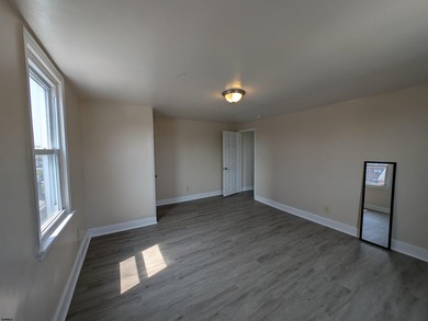 Legal QuadPlex - INVESTOR ALERT - 13% Cap rate on this Triplex - photo 12