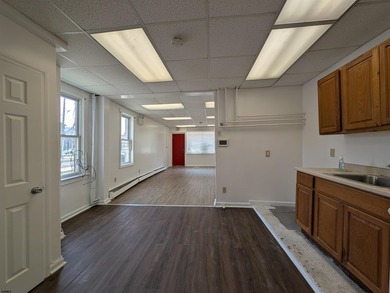 Legal QuadPlex - INVESTOR ALERT - 13% Cap rate on this Triplex - photo 19