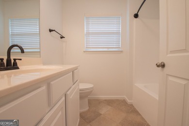 Beautiful well maintained home in Osprey Cove with brand new LVP - photo 20
