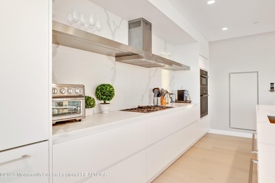 STUNNING 3 bedroom 3 full bath, direct ocean view residence is - photo 20