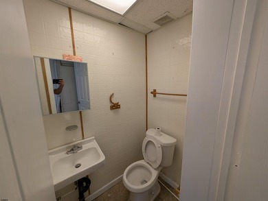 Legal QuadPlex - INVESTOR ALERT - 13% Cap rate on this Triplex - photo 20