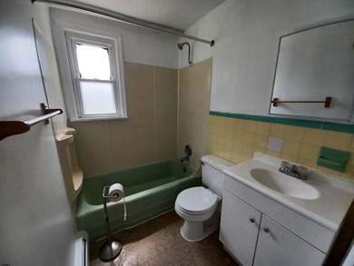 Legal QuadPlex - INVESTOR ALERT - 13% Cap rate on this Triplex - photo 23