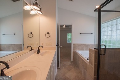 Beautiful well maintained home in Osprey Cove with brand new LVP - photo 26