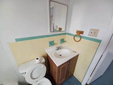 Legal QuadPlex - INVESTOR ALERT - 13% Cap rate on this Triplex - photo 27