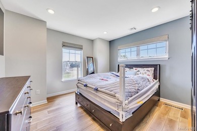 Welcome to 25 Maidstone Lane in Wading River-an exceptional - photo 32