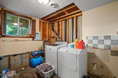 Opportunity awaits in Oldtown! Situated on a generous lot in a - photo 34