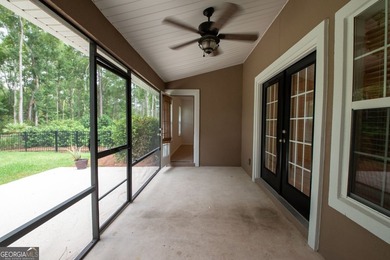Beautiful well maintained home in Osprey Cove with brand new LVP - photo 37