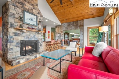 What an amazing view! Nestled in the very pinnacle of Hound Ears - photo 8