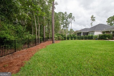 Beautiful well maintained home in Osprey Cove with brand new LVP - photo 41