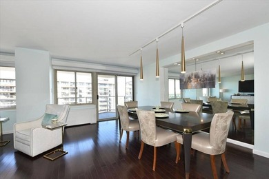 One of a kind amazing 2 bedroom. Through large oversized windows - photo 5
