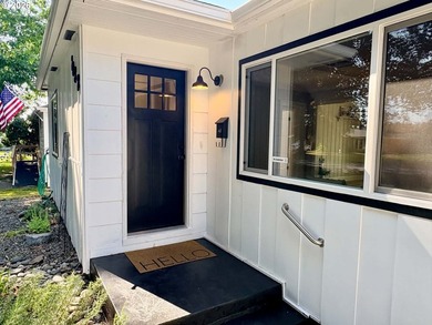 Completely remodeled and move-in ready! This beautifully updated - photo 2