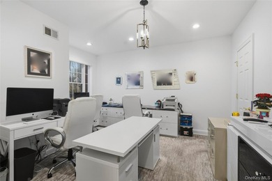 The Chatham at Manhasset - Premier Gated Luxury Living - photo 12