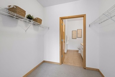 Enjoy elevated urban living in this light filled, freshly - photo 13
