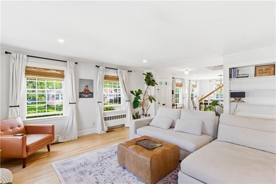 Beautifully updated 1947 Cape Cod set on a quiet cul-de-sac in - photo 13