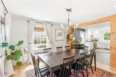 Beautifully updated 1947 Cape Cod set on a quiet cul-de-sac in - photo 16