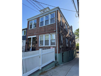 THREE APARTMENTS - Building officially classified as a - photo 18