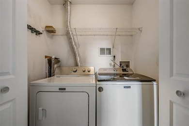 Nice, bright and cheery corner three bedrooms condominium with - photo 22