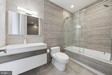 Welcome to this beautifully maintained, 10-year-young townhouse - photo 31
