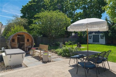 Beautifully updated 1947 Cape Cod set on a quiet cul-de-sac in - photo 37