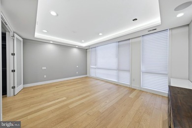 Welcome to this beautifully maintained, 10-year-young townhouse - photo 37