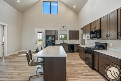 Discover the perfect blend of modern luxury and peaceful country - photo 8