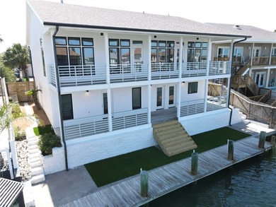 An extensive transformation in Island Moorings, this canal front - photo 38