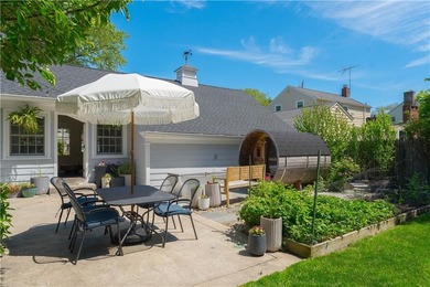 Beautifully updated 1947 Cape Cod set on a quiet cul-de-sac in - photo 41