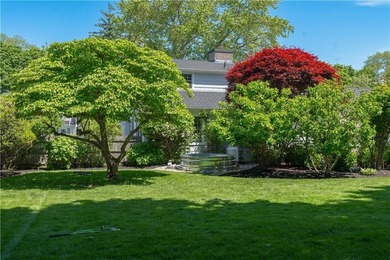 Beautifully updated 1947 Cape Cod set on a quiet cul-de-sac in - photo 47