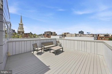 Welcome to this beautifully maintained, 10-year-young townhouse - photo 47