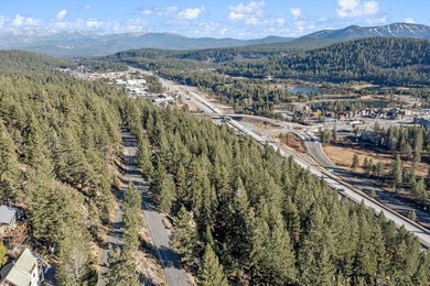 Build your Tahoe basecamp in the heart of Truckee. This - photo 3