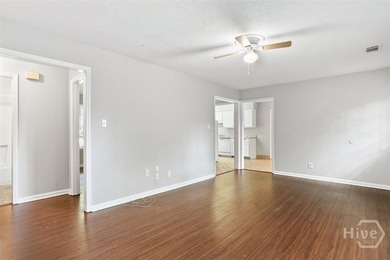 Come see this 3 Bedroom 2 Bathroom home tucked in a quiet - photo 9