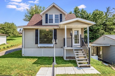 (private lake, pond, creek) Home For Sale in Morgantown West Virginia