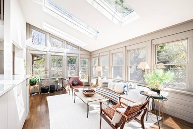 Beautifully renovated home in the desirable waterfront community - photo 11