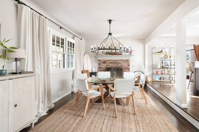 Beautifully renovated home in the desirable waterfront community - photo 13