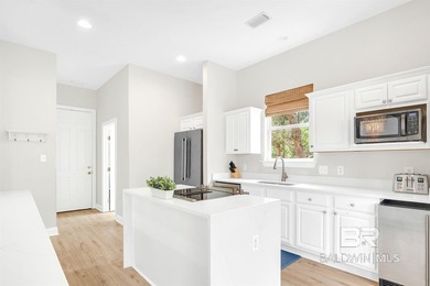 Fully renovated from top to bottom with no detail overlooked - photo 21