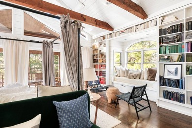 Beautifully renovated home in the desirable waterfront community - photo 21