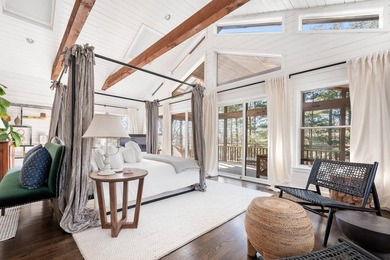 Beautifully renovated home in the desirable waterfront community - photo 23