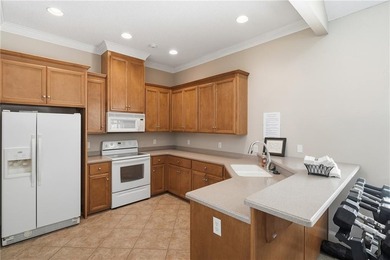 This beautiful 4 bedroom, 2 bathroom stucco home has a double - photo 8