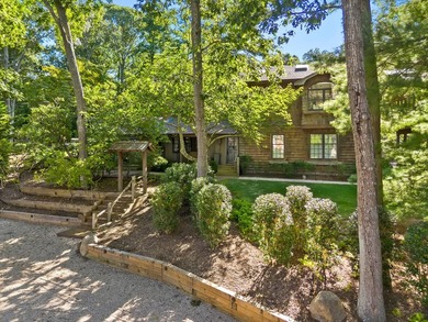 Beautifully renovated home in the desirable waterfront community - photo 38