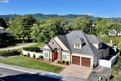 Coastal Luxury with Deeded Beach Access. Experience exceptional - photo 40