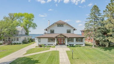 Step into timeless elegance with this extraordinary 1899 - photo 1