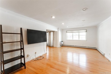 This Beautiful 1 bedroom and 1 bath in a prime location and on - photo 5