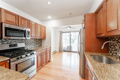 This Beautiful 1 bedroom and 1 bath in a prime location and on - photo 8