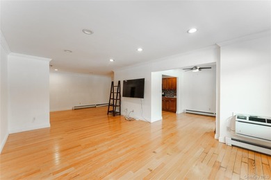 This Beautiful 1 bedroom and 1 bath in a prime location and on - photo 10