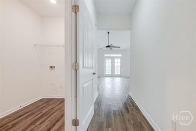 This move-in ready, one-level split-bedroom home in Spring Lakes - photo 4
